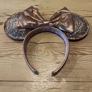 Rose gold glitter Minnie ears